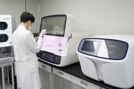 20230417 차세대 염기서열 분석기로 ‘환자맞춤형 유전자분석’ 검사 가능