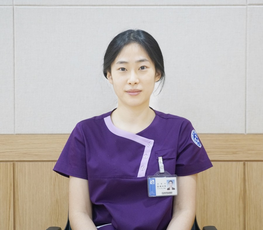 33병동 김세시라 간호사.JPG