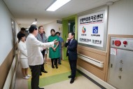 20171221 윤장현 광주광역시장, 조선대병원 신생아 집중치료센터 방문